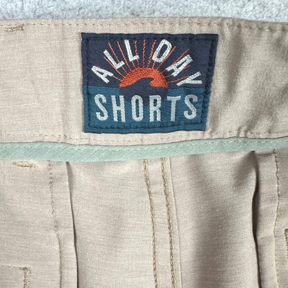 Faherty All Day Shorts Mens 31 Tan 6.5